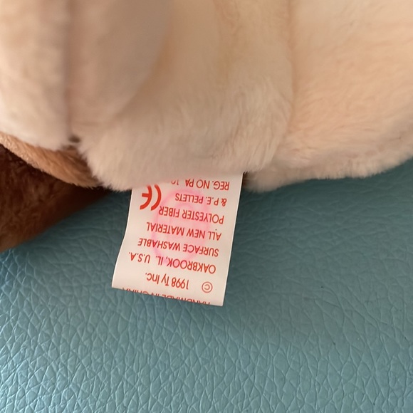 Ty Tracker * Beanie Baby * Date of Birth: June 5, 1997 * Basset Hound - Picture 9 of 13